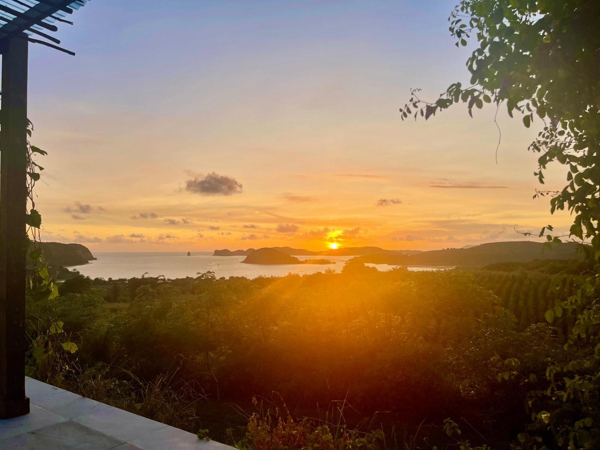 Lobster Bay Lombok Otel Awang Dış mekan fotoğraf